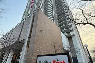 6033 N Sheridan Rd, Chicago, IL 60660 - Photo 1