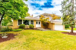 2002 N Eastwood Dr, Arlington Heights, IL 60004 - Photo 1