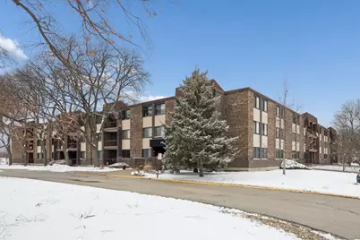 470 Raintree Court #3C, Glen Ellyn, IL 60137 - Photo 1