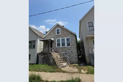 8227 S Commercial Avenue, Chicago, IL 60617 - Photo 1