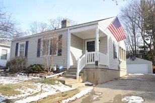 735 Joslyn St, Rockford, IL 61107 - Photo 1