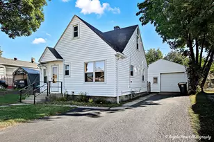 1315 Cherokee Dr, Round Lake Beach, IL 60073 - Photo 1