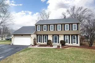 903 Canyon Run Rd, Naperville, IL 60565 - Photo 1