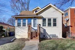 2211 Foster St, Evanston, IL 60201 - Photo 1