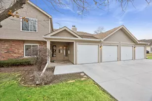 7030 Park Ln Ct, Woodridge, IL 60517 - Photo 1