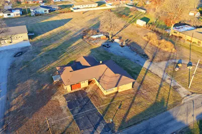 608 Pine Tree Road, Streator, IL 61364 - Photo 1
