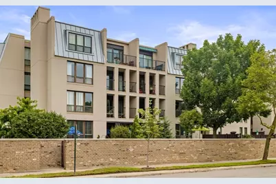 640 Winnetka Mews #405, Winnetka, IL 60093 - Photo 1