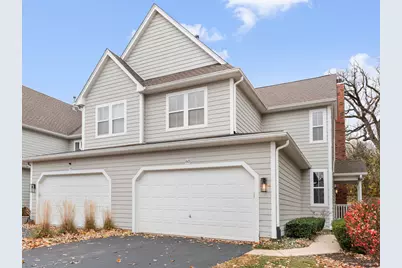 60 Tanglewood Drive #60, Glen Ellyn, IL 60137 - Photo 1