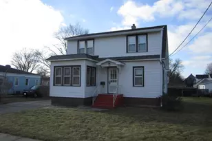 1107 S Main St, Belvidere, IL 61008 - Photo 1