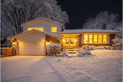 4018 Yorkshire Court, Northbrook, IL 60062 - Photo 1