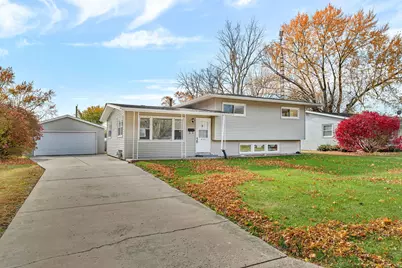 423 Maple Drive, Morris, IL 60450 - Photo 1