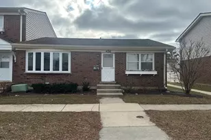 456 Duck Ln, Wood Dale, IL 60191 - Photo 1