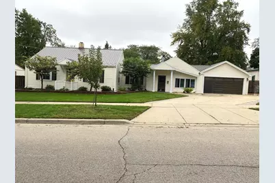 631 Bent Street, Elgin, IL 60120 - Photo 1
