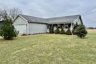 406 Edwards St, Granville, IL 61326 - Photo 1