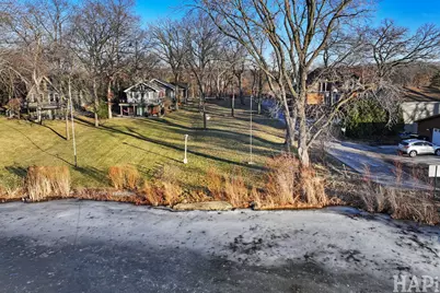 42028 N East Road, Antioch, IL 60002 - Photo 1