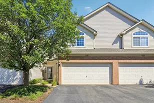 416 Jamestown Ct, Aurora, IL 60502 - Photo 1