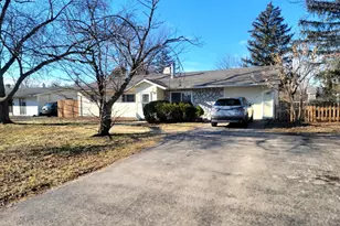 524 Hazelwood Ln, Glenview, IL 60025 - Photo 1