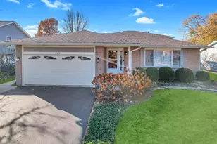 309 Vista Dr, Bolingbrook, IL 60490 - Photo 1