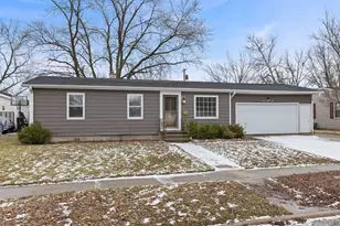 422 Best Ave, Dekalb, IL 60115 - Photo 1