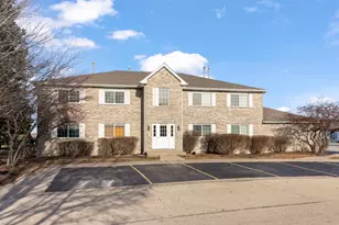 809 Constance Ln, Sycamore, IL 60178 - Photo 1