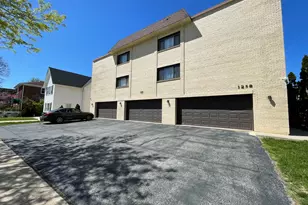 1258 Brown St, Des Plaines, IL 60016 - Photo 1