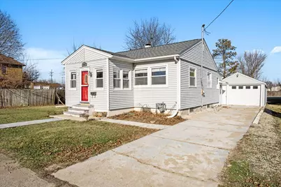 909 E Railroad Street, Sandwich, IL 60548 - Photo 1