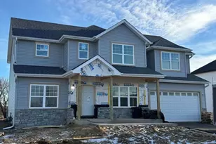 884 Hayden Dr, Yorkville, IL 60560 - Photo 1