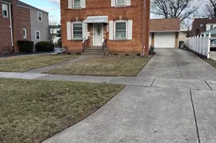 2003 S Newton Ave, Park Ridge, IL 60068 - Photo 1