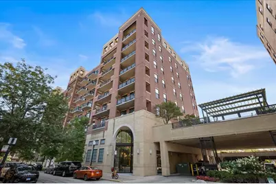 811 W 15th Place #708, Chicago, IL 60608 - Photo 1