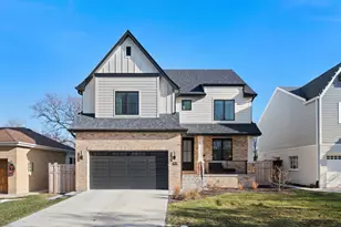 835 S Ashland Ave, La Grange, IL 60525 - Photo 1