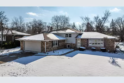 921 Lancaster Avenue, Downers Grove, IL 60516 - Photo 1
