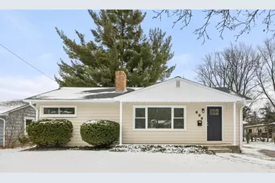 400 Kishwaukee Drive, Sycamore, IL 60178 - Photo 1