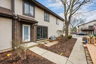 1804 Raintree Ct, Sycamore, IL 60178 - Photo 1
