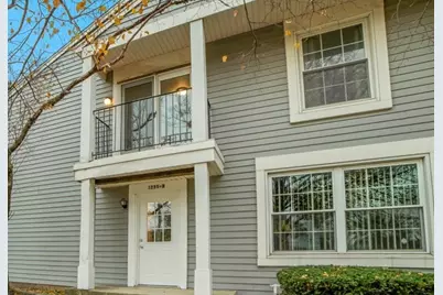 1295 Pearl Avenue #D, Glendale Heights, IL 60139 - Photo 1