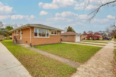 1689 S Elm Street, Des Plaines, IL 60018 - Photo 1