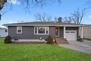 1918 Parklane Ave, McHenry, IL 60050 - Photo 1