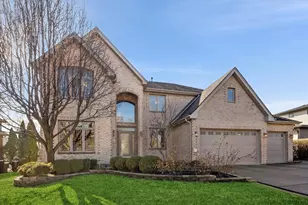945 Internationale Pkwy, Woodridge, IL 60517 - Photo 1