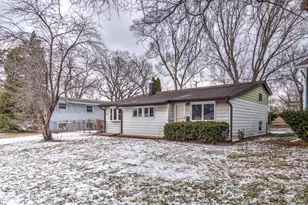 1416 Kings Rd, Carpentersville, IL 60110 - Photo 1