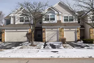 939 Mesa Dr, Lake in the Hills, IL 60156 - Photo 1