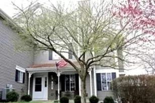 522 Lowell Dr, South Elgin, IL 60177 - Photo 1