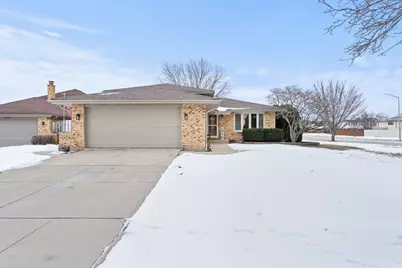 16647 Tower Court, Tinley Park, IL 60477 - Photo 1