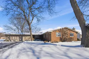 2026 E Maple St, Crete, IL 60417 - Photo 1