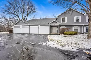 97 Midhurst Ct, Naperville, IL 60565 - Photo 1