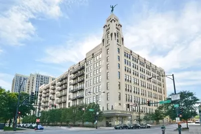 758 N Larrabee Street #411, Chicago, IL 60654 - Photo 1