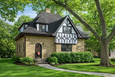 128 Lawndale Avenue, Wilmette, IL 60091 - Photo 1