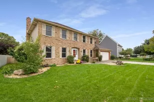1032 Towne Ave, Batavia, IL 60510 - Photo 1