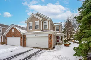 2069 Peach Tree Ln, Algonquin, IL 60102 - Photo 1