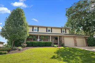 118 Beechcraft Dr, New Lenox, IL 60451 - Photo 1