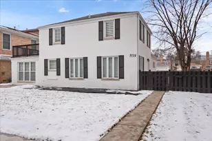 3732 W Columbia Ave, Lincolnwood, IL 60712 - Photo 1