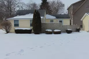 4307 Riverview Dr, Johnsburg, IL 60051 - Photo 1